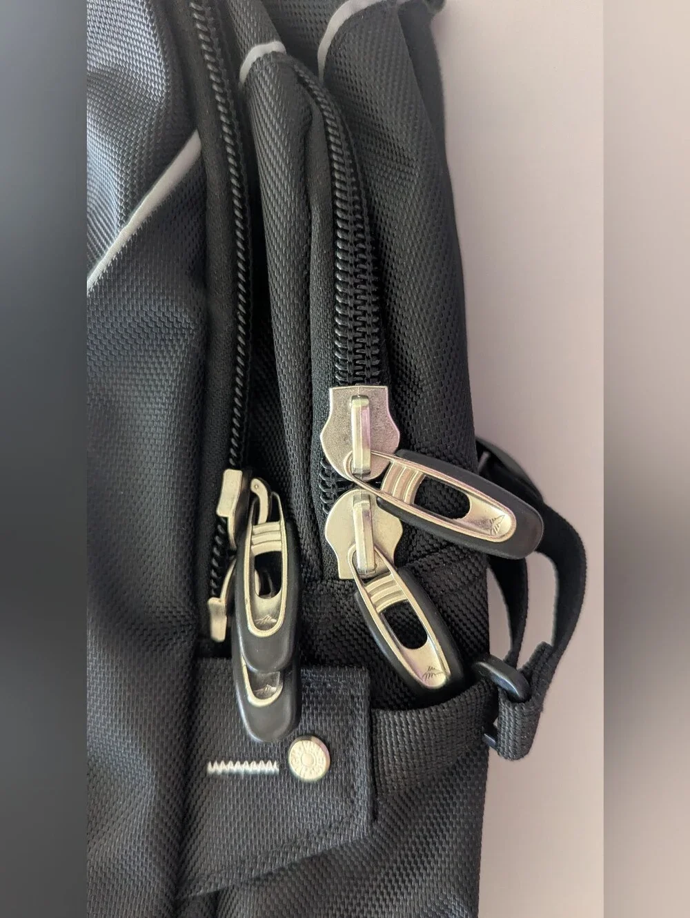 High Sierra Computer Travel Backpack W/Padded Shoulders, Multiple Pockets 22x14